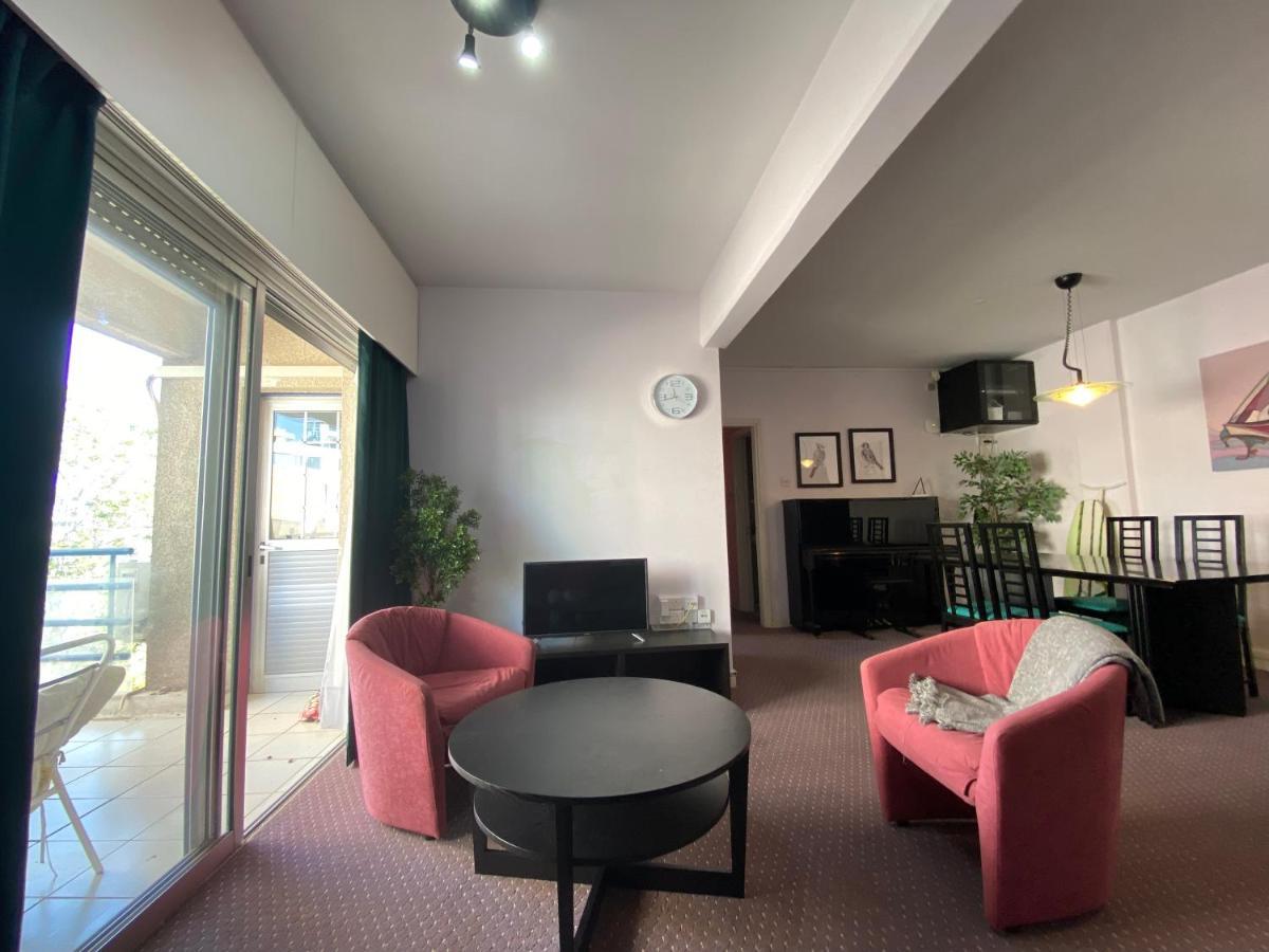 Private Room In A Shared Flat At Best Location Limassol Eksteriør billede